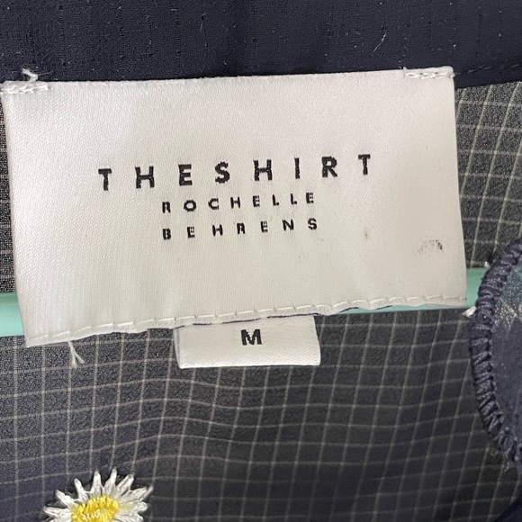 The Shirt by Rochelle Behrens navy with sunflower print - Picture 5 of 6